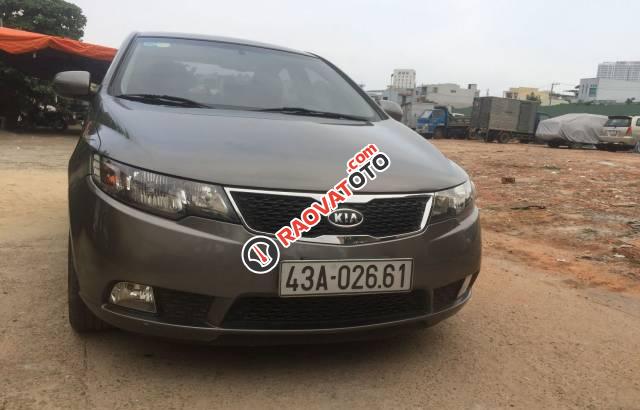 Cần bán xe Kia Forte 1.6 sản xuất 2011, màu bạc chính chủ giá cạnh tranh-0