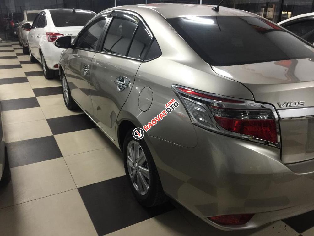 Bán Toyota Vios E1.5 MT sản xuất năm 2014, màu ghi vàng-4