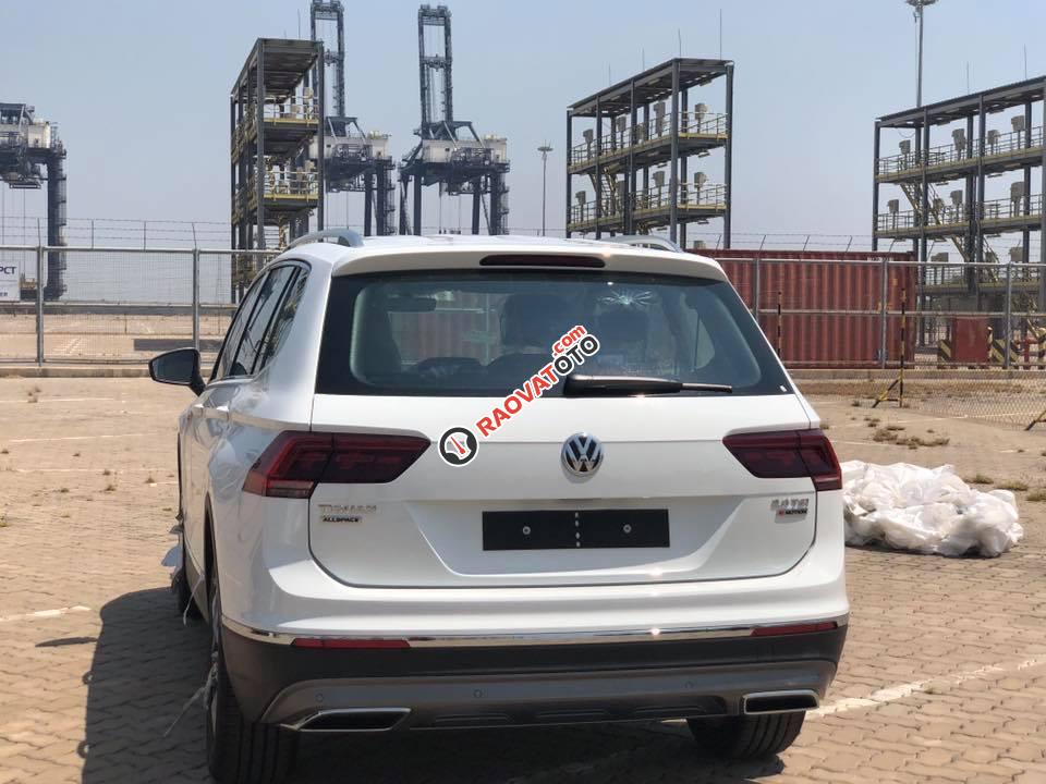 Bán Volkswagen Tiguan 2.0 tubo tăng áp 2018, màu trắng, nhập khẩu-6