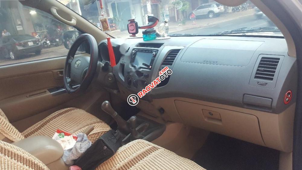 Cần bán lại xe Toyota Hilux 3.0G đời 2011, màu bạc, nhập khẩu-0