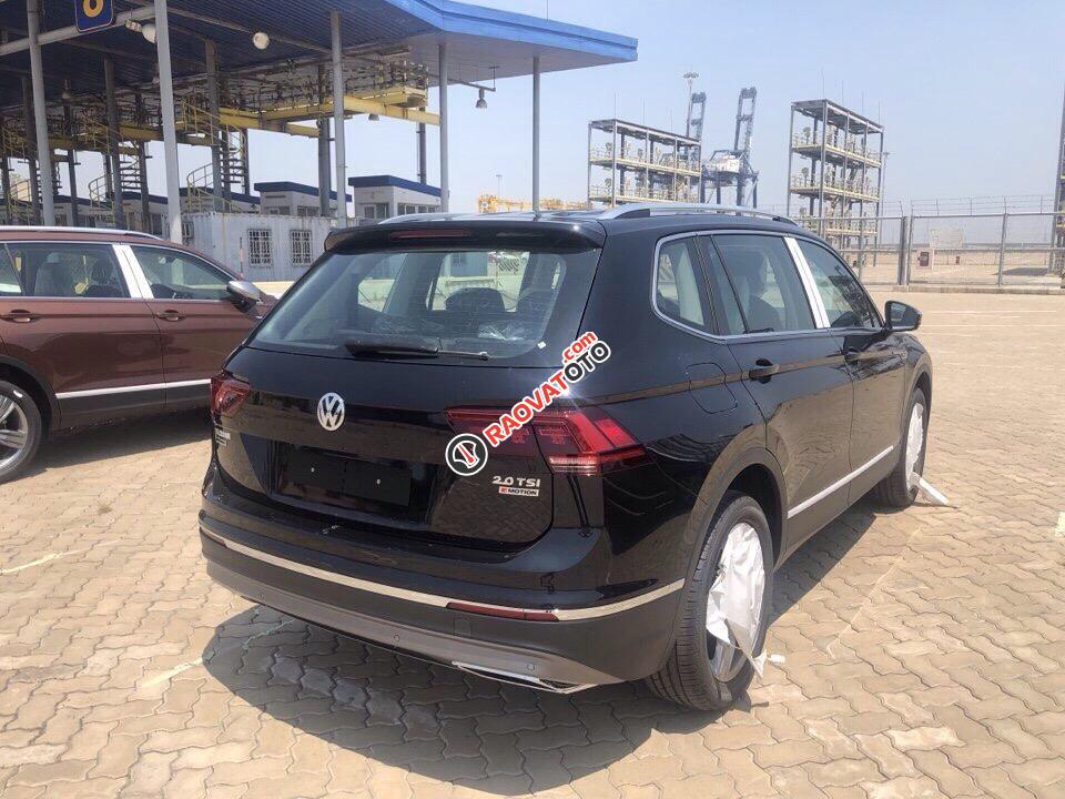 Cần bán xe Volkswagen Tiguan 2.0 tu bô tăng áp 2018, màu đen, nhập khẩu-0