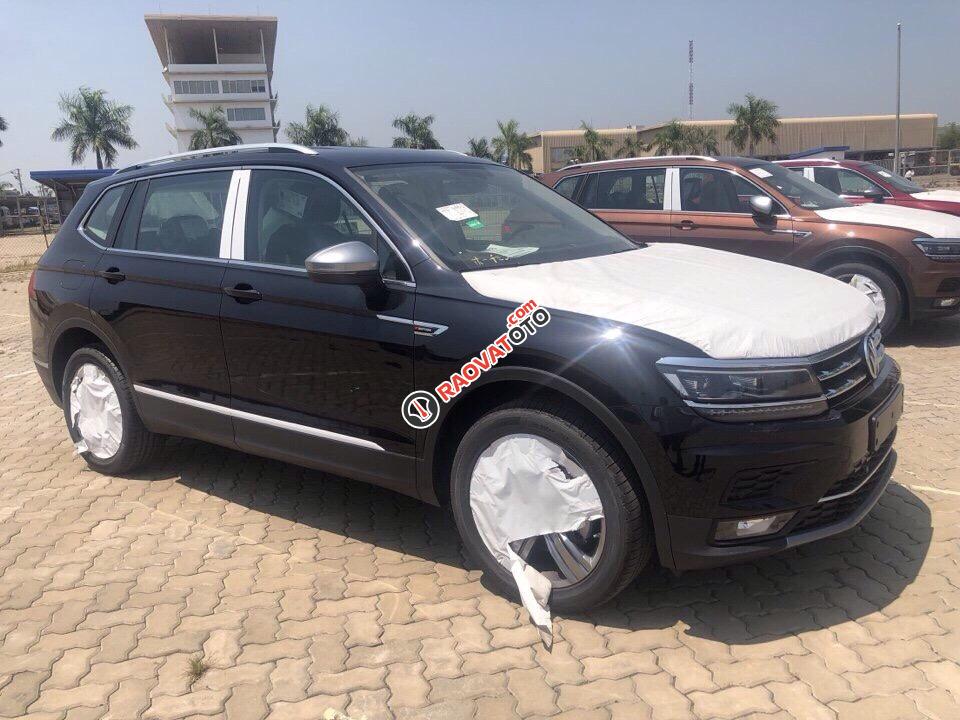 Cần bán xe Volkswagen Tiguan 2.0 tu bô tăng áp 2018, màu đen, nhập khẩu-4