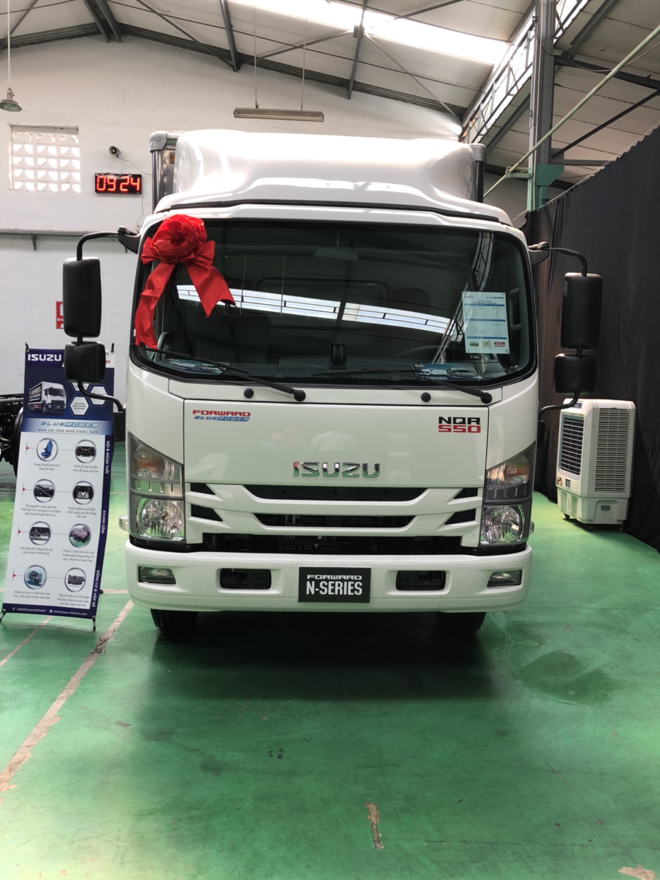 Xe tải nhẹ Isuzu thùng bạt. Hỗ trợ cho vay trả góp-0