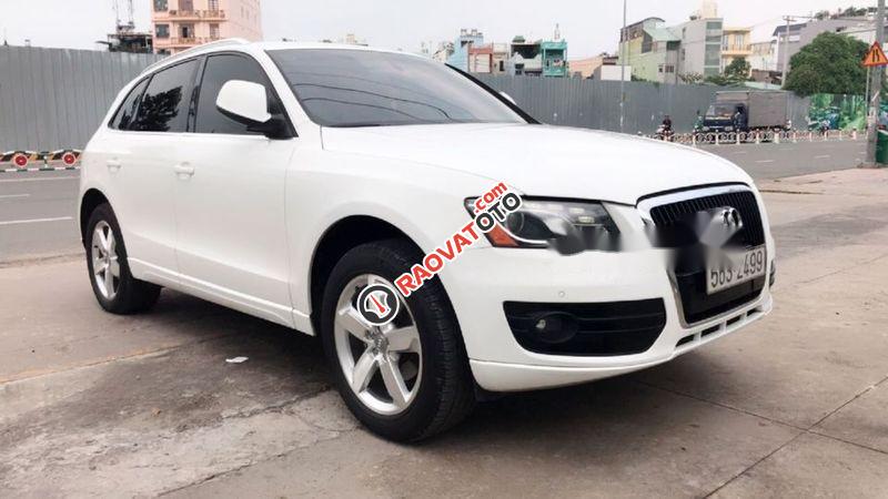 Cần bán lại xe Audi Q5 3.2 năm 2010, màu trắng, xe nhập số tự động-1