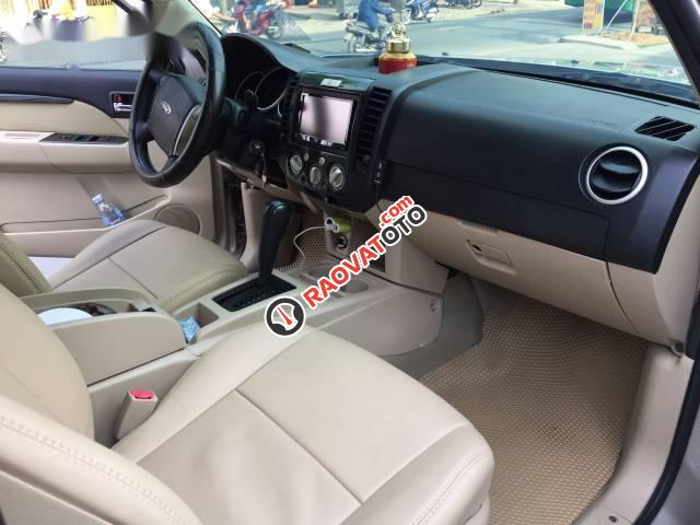 Cần bán xe Ford Everest 2.5AT sản xuất năm 2010, màu bạc-3