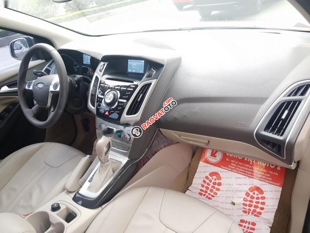 Cần bán lại xe Ford Focus 2.0 sản xuất 2015, màu xám chính chủ-1