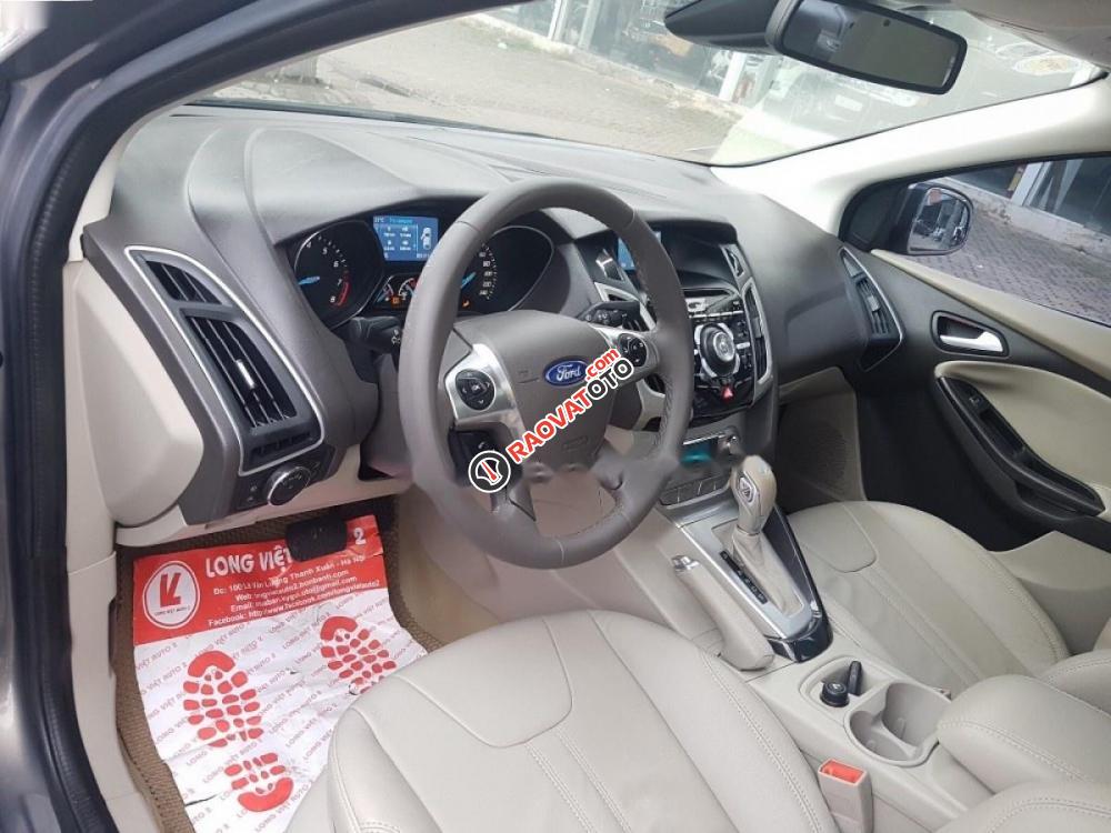 Cần bán lại xe Ford Focus 2.0 sản xuất 2015, màu xám chính chủ-2