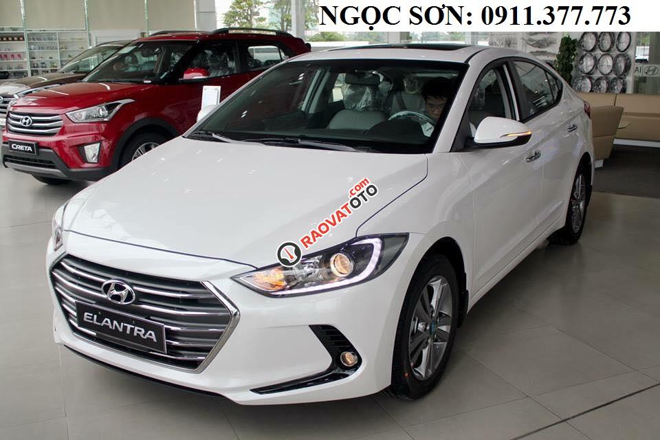 "Siêu giảm" Bán xe Hyundai Elantra Đà Nẵng, giá 549 triệu trả góp 90% xe, LH Ngọc Sơn: 0911.377.773-8