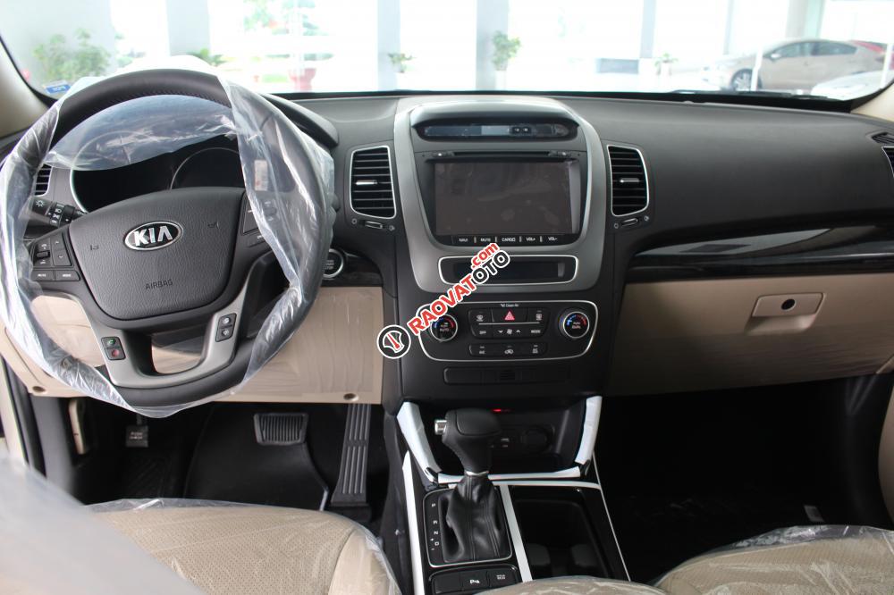 Cần bán Kia Sorento SX 2016, màu vàng, máy dầu - số sàn, giá tốt 844tr - LH: Nguyệt 0938805546-1