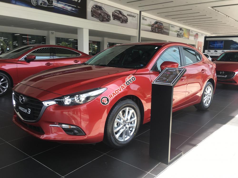 Bán Mazda 3 Facelift giá bán chỉ từ 659 triệu, trả góp lấy xe luôn chỉ với 150tr, LH 0971.694.688-1