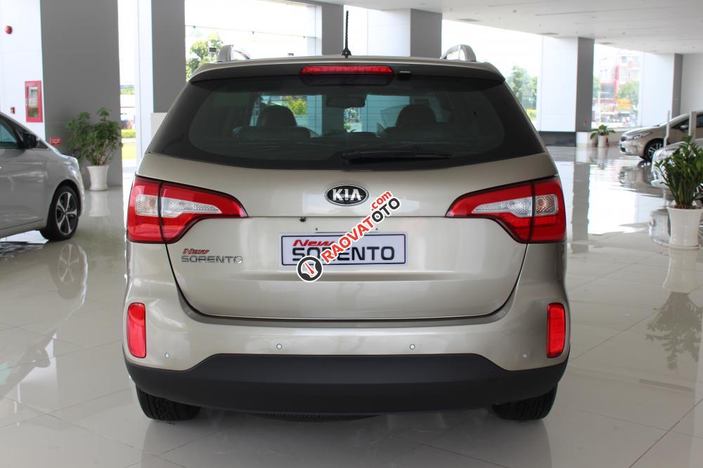 Cần bán Kia Sorento SX 2016, màu vàng, máy dầu - số sàn, giá tốt 844tr - LH: Nguyệt 0938805546-10