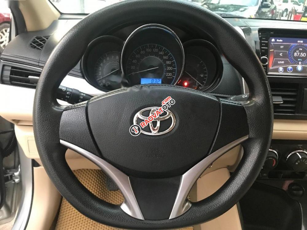 Cần bán gấp Toyota Vios E 1.5 MT đời 2014, màu bạc -0