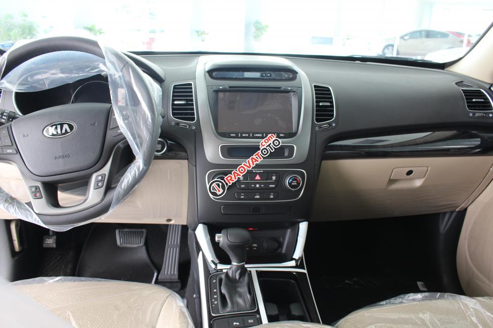 Cần bán Kia Sorento SX 2016, màu vàng, máy dầu - số sàn, giá tốt 844tr - LH: Nguyệt 0938805546-2