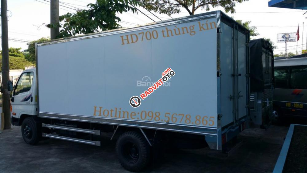 Bán xe tải Hyundai 8,2 tấn HD700 Đồng Vàng, thùng bạt, kín, lửng, giao ngay-11