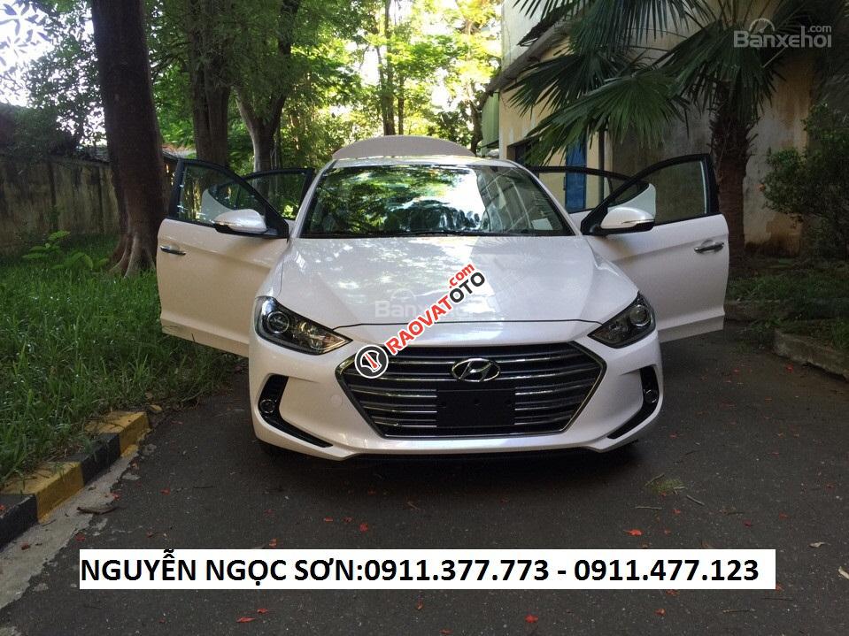 "Siêu giảm" Bán xe Hyundai Elantra Đà Nẵng, giá 549 triệu trả góp 90% xe, LH Ngọc Sơn: 0911.377.773-2