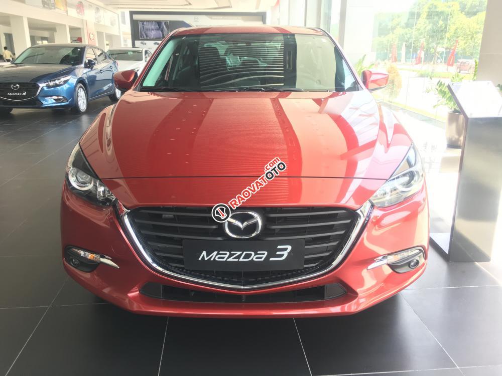 Bán Mazda 3 Facelift giá bán chỉ từ 659 triệu, trả góp lấy xe luôn chỉ với 150tr, LH 0971.694.688-5