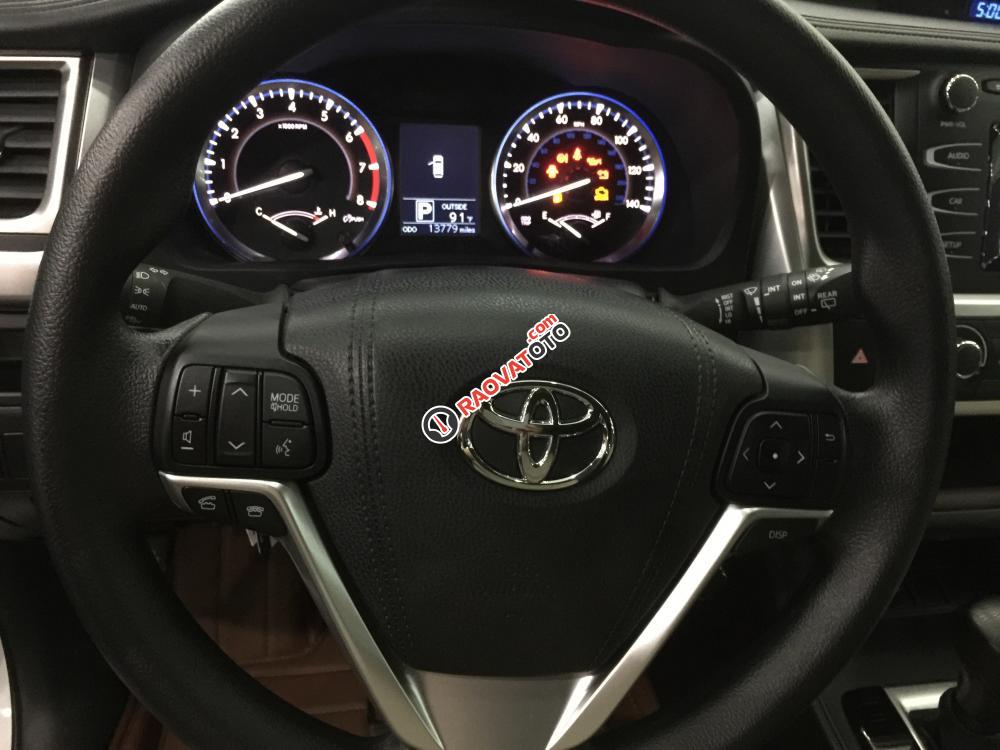 Cần bán Toyota Highlander LE sản xuất năm 2015, màu trắng, nhập khẩu-8