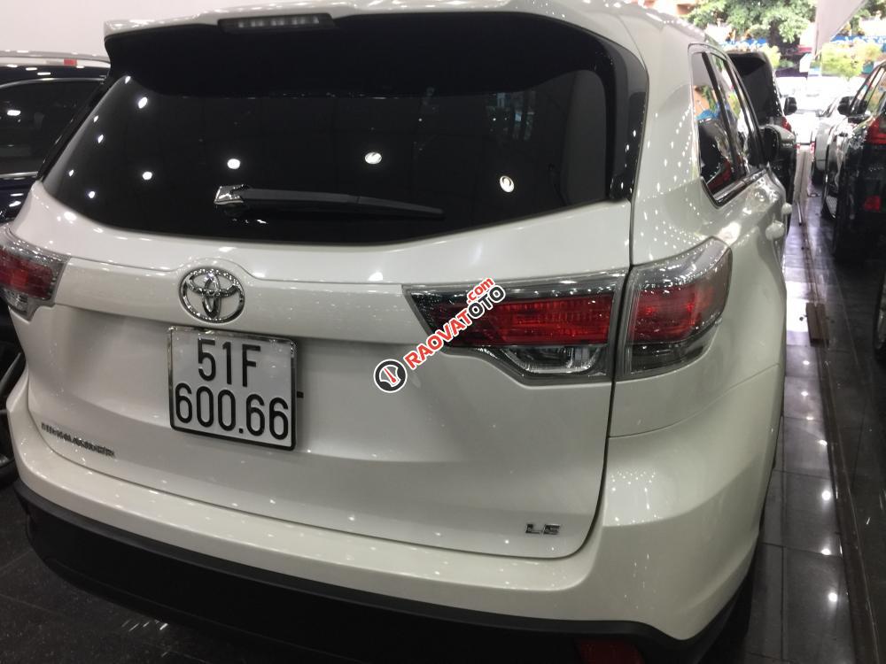 Cần bán Toyota Highlander LE sản xuất năm 2015, màu trắng, nhập khẩu-3