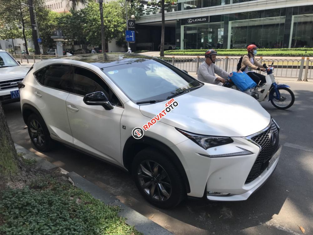 Cần bán xe Lexus NX300h 2014 đăng ký 2015 màu trắng-3