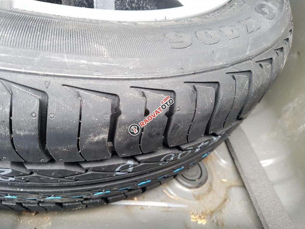 Chính chủ bán Chevrolet Aveo 1.5 MT 2016, màu đen-6