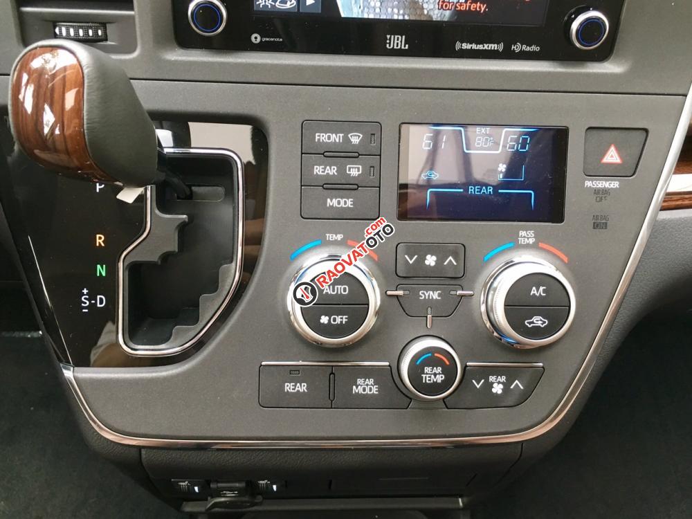 Cần bán Toyota Sienna Limited sx tháng 9/2019, màu trắng, nhập Mỹ mới 100%-1
