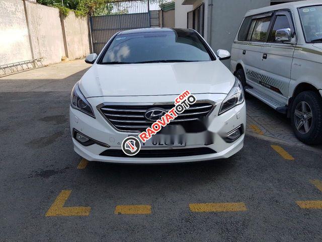 Cần bán xe Hyundai Sonata AT 2015, màu trắng-2