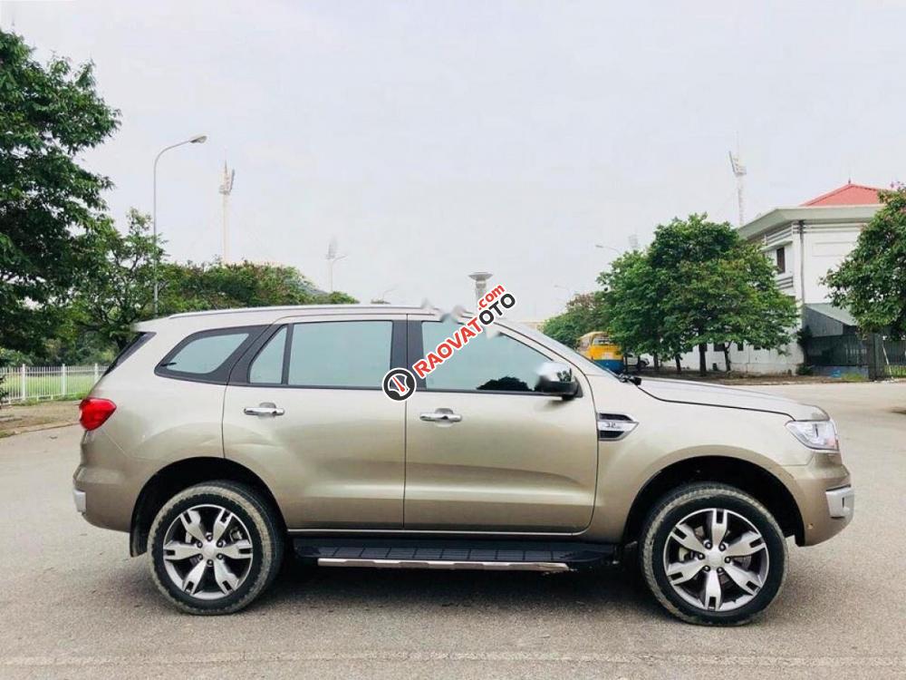 Bán Ford Everest 3.2 Titanium sản xuất 2016, nhập khẩu nguyên chiếc-4