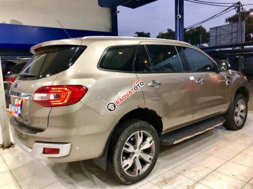 Bán Ford Everest 3.2 Titanium sản xuất 2016, nhập khẩu nguyên chiếc-1