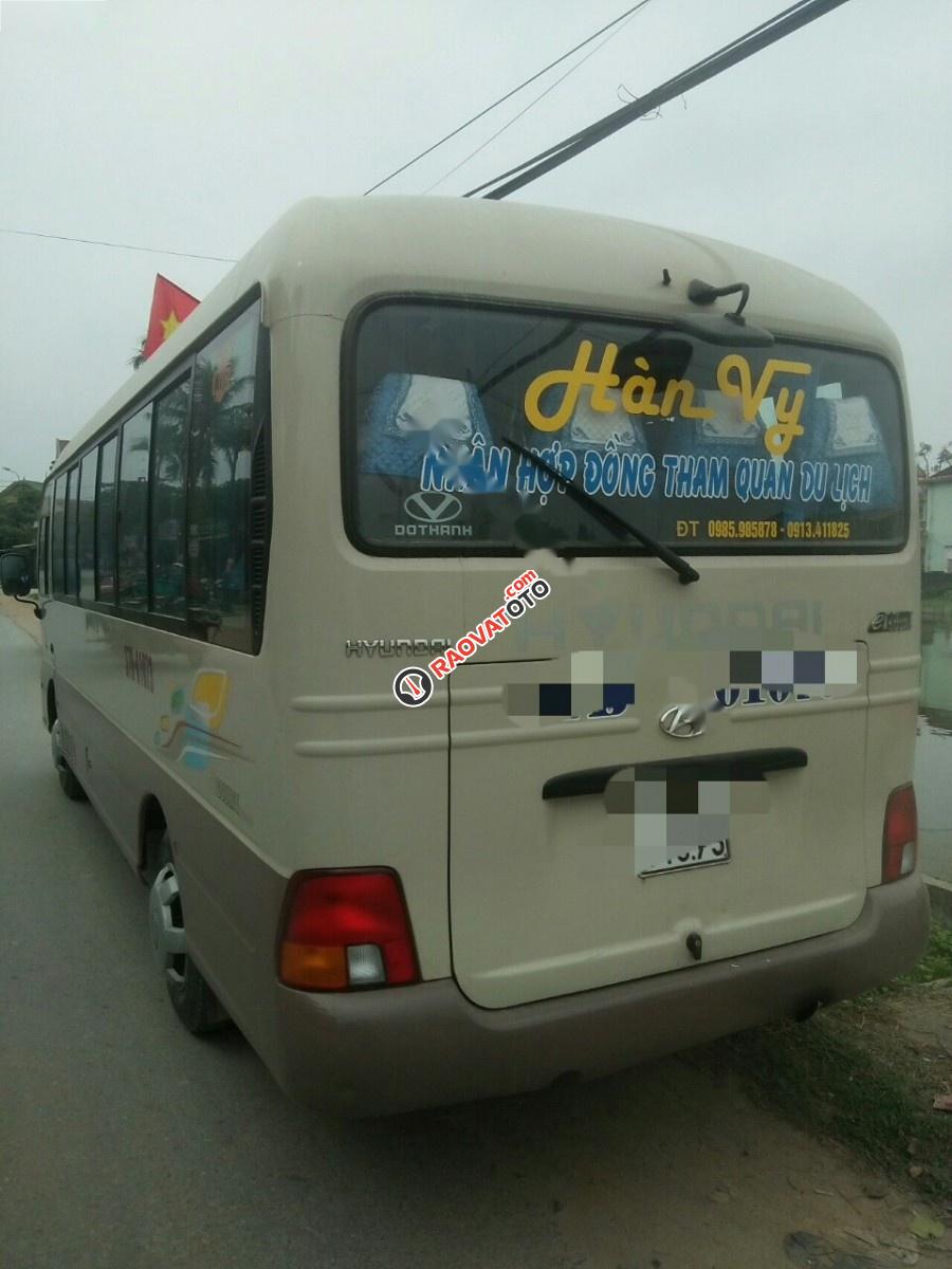 Bán Hyundai County Limousine 2014, màu kem (be) như mới, giá chỉ 735 triệu-4