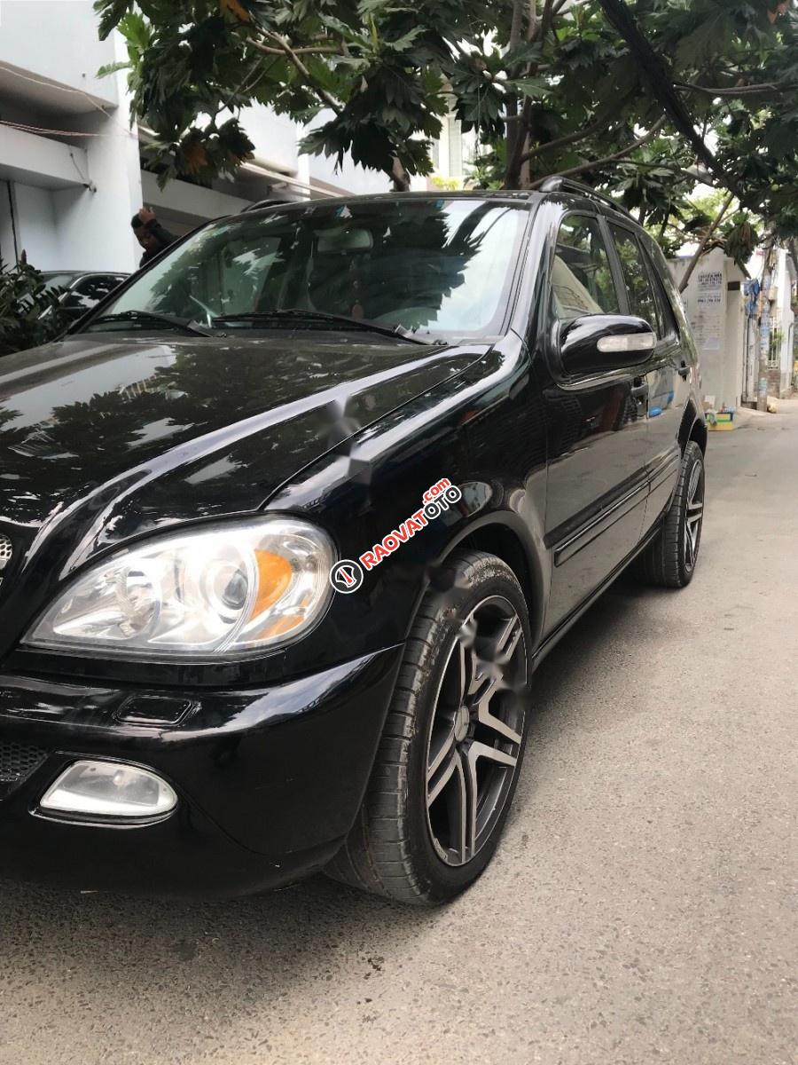 Gia đình cần bán gấp Mercedes ML320 năm 2002, màu đen, nhập khẩu nguyên chiếc-8