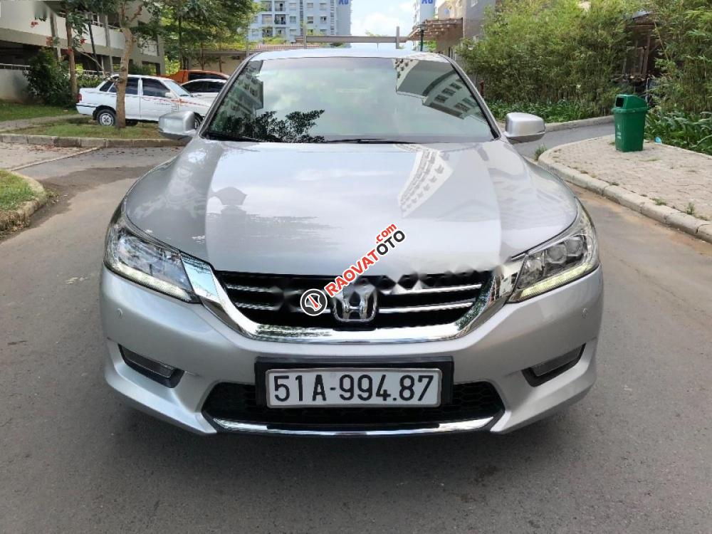 Cần bán gấp Honda Accord 2.4 AT đời 2014, màu bạc, xe nhập chính chủ-8