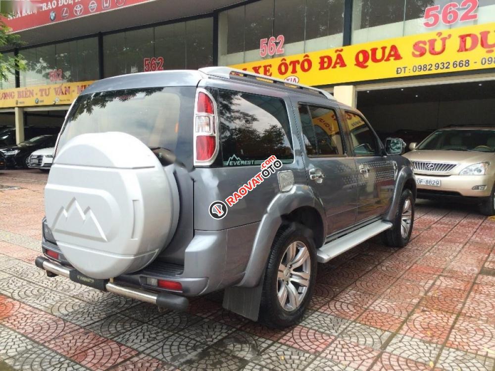 Cần bán Ford Everest 2.5 AT đời 2010 số tự động-5