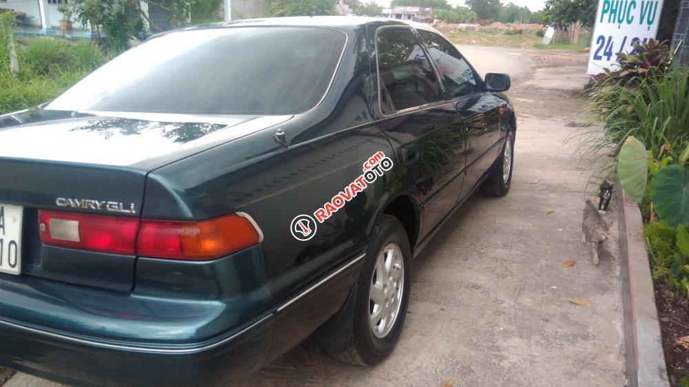 Bán xe Toyota Camry GLI đời 1998, màu xanh lục, 250tr-2