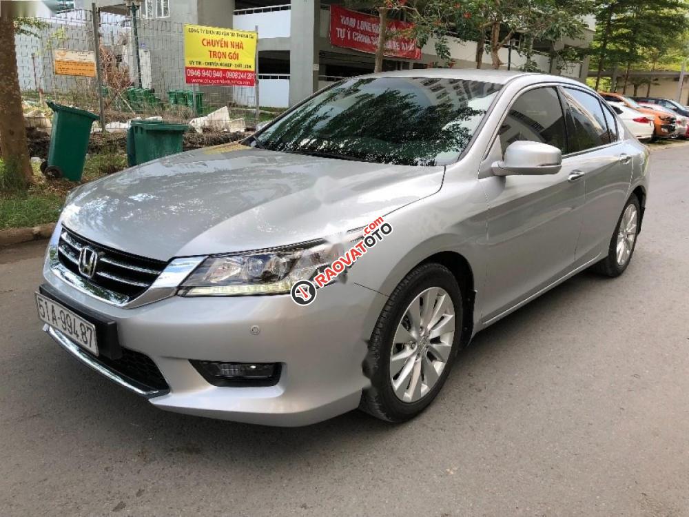 Cần bán gấp Honda Accord 2.4 AT đời 2014, màu bạc, xe nhập chính chủ-6