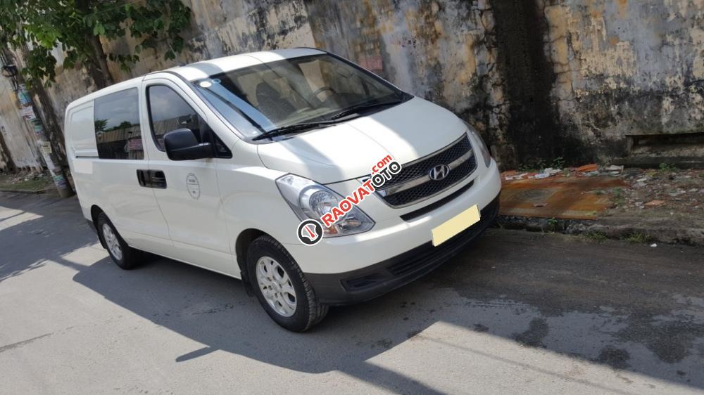 Cần bán xe Hyundai Starex 2.5MT 2014-6