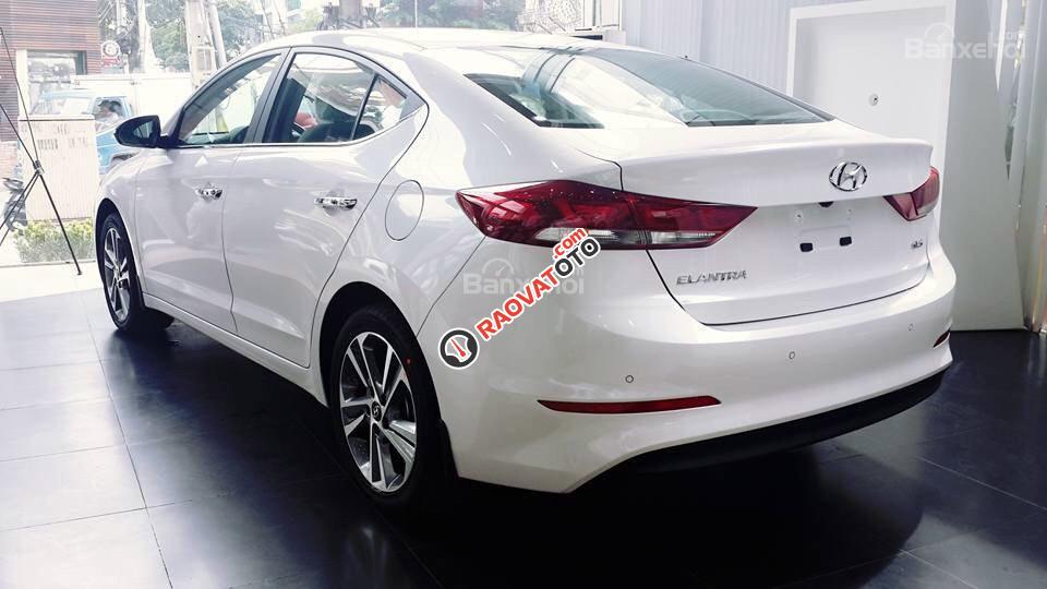 Bán Hyundai Elantra 1.6AT 2018 - giá tốt - Liên hệ: 0906721088-5