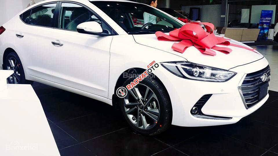 Bán Hyundai Elantra 1.6AT 2018 - giá tốt - Liên hệ: 0906721088-6