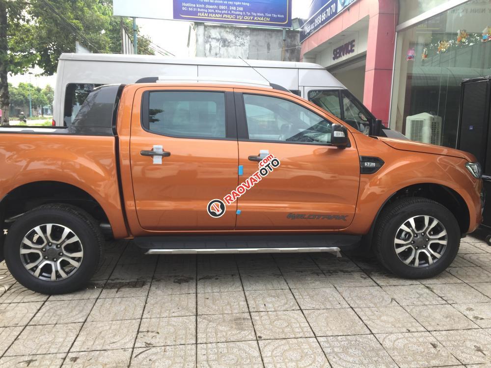 Giá Ford Ranger Wildtrak 3.2L 4x4 AT, đủ màu, giao xe ngay-3