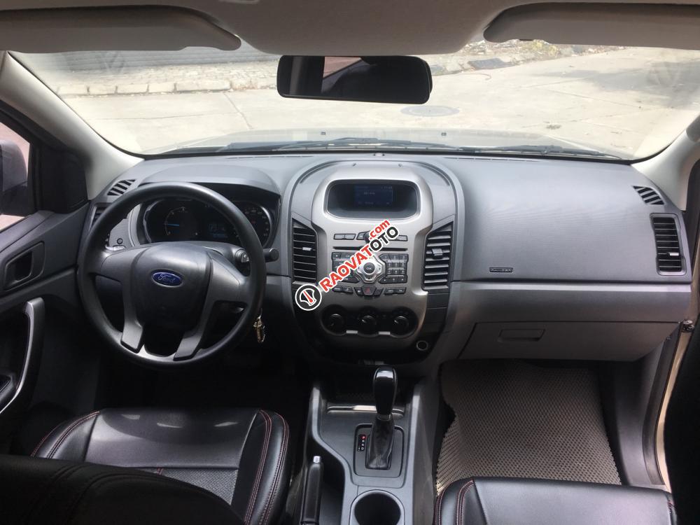 Bán xe Ford Ranger XLS 4x2 AT năm 2015, màu vàng, nhập khẩu chính chủ, giá tốt-6
