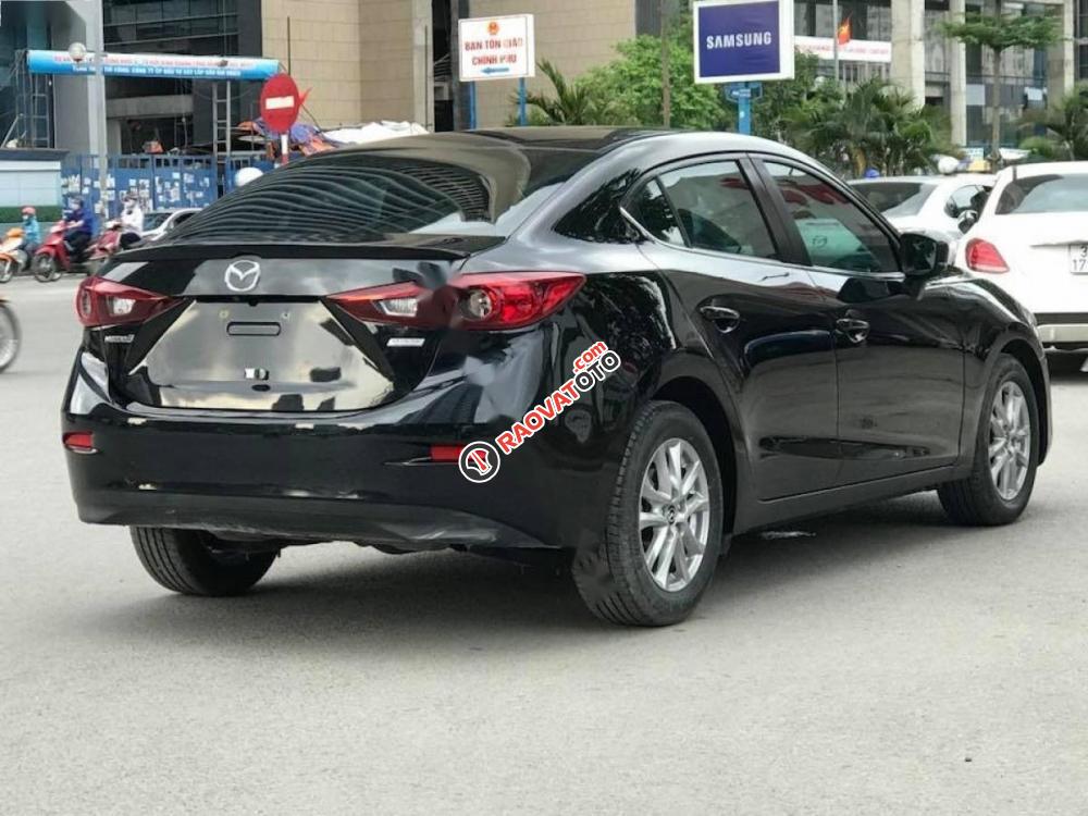 Cần bán gấp Mazda 3 1.5L Facelift năm sản xuất 2017, màu đen giá cạnh tranh-1