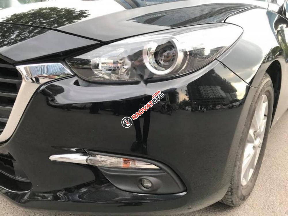 Cần bán gấp Mazda 3 1.5L Facelift năm sản xuất 2017, màu đen giá cạnh tranh-2