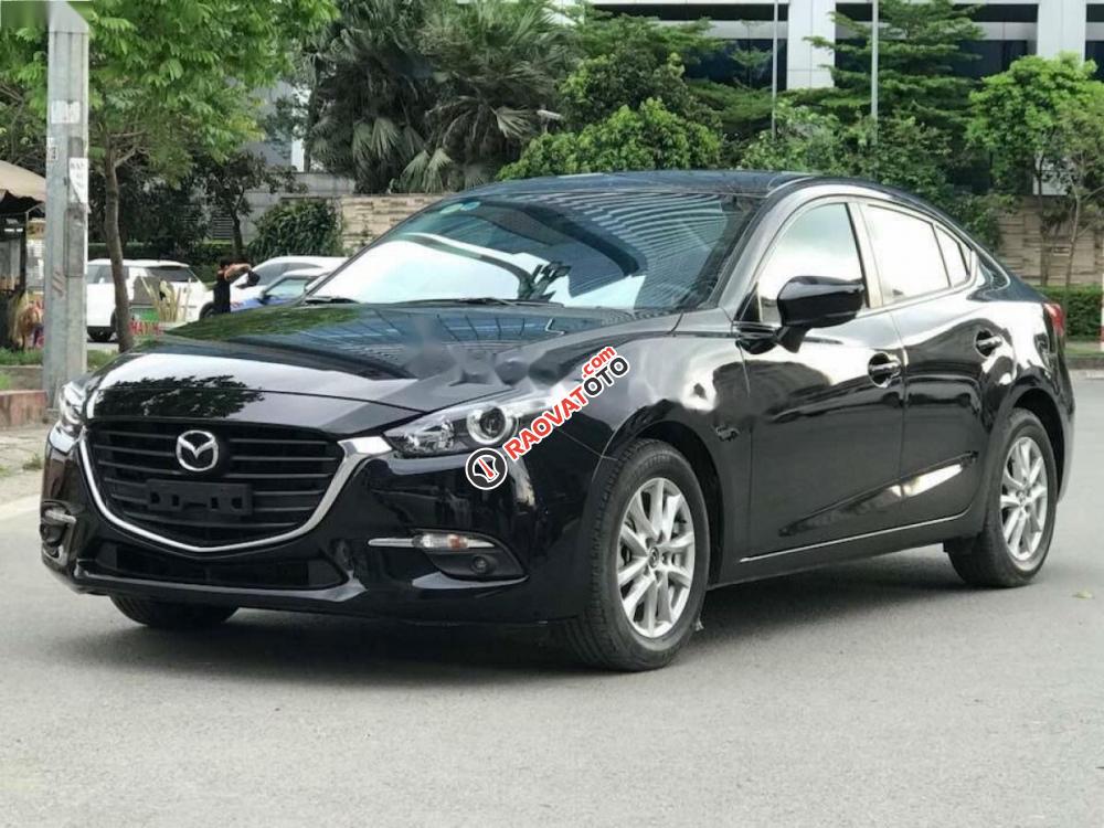 Cần bán Mazda 3 Facelift 1.5AT đời 2017, màu đen, giá chỉ 688 triệu-1
