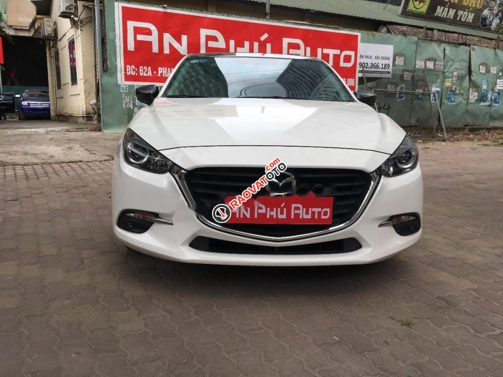 Bán Mazda 3 1.5L Facelift sản xuất 2017, màu trắng, giá tốt-8