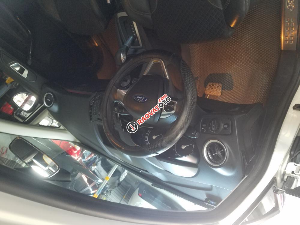 Cần bán Ford Fiesta S số tự động, đời 2015, màu trắng-2