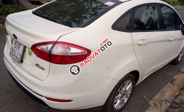 Cần bán xe Ford Fiesta 1.5AT sản xuất 2015, màu trắng-0