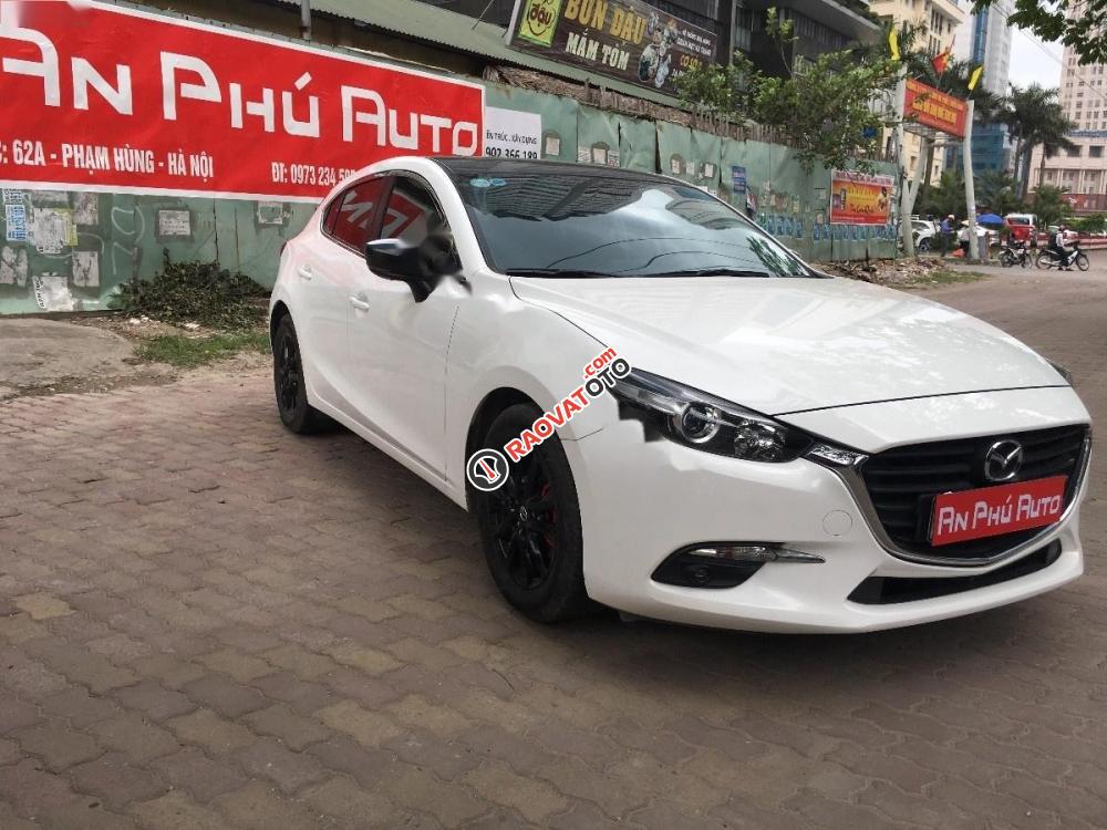 Bán Mazda 3 1.5L Facelift sản xuất 2017, màu trắng, giá tốt-4