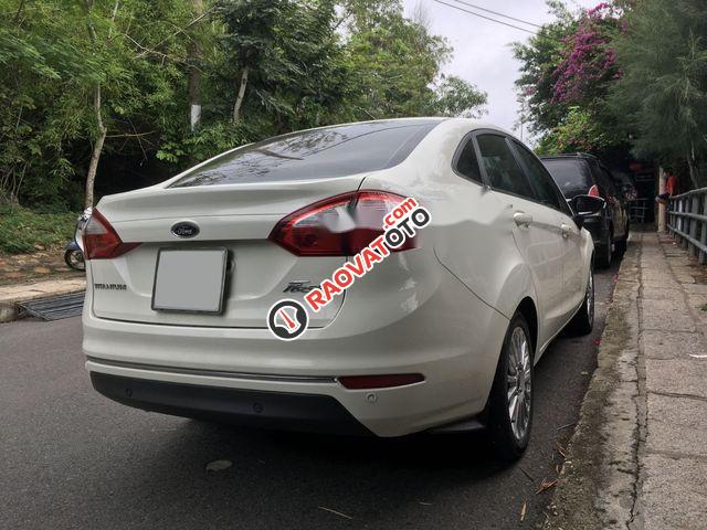 Cần bán gấp Ford Fiesta Titanium đời 2016, màu trắng chính chủ, giá chỉ 438 triệu-3