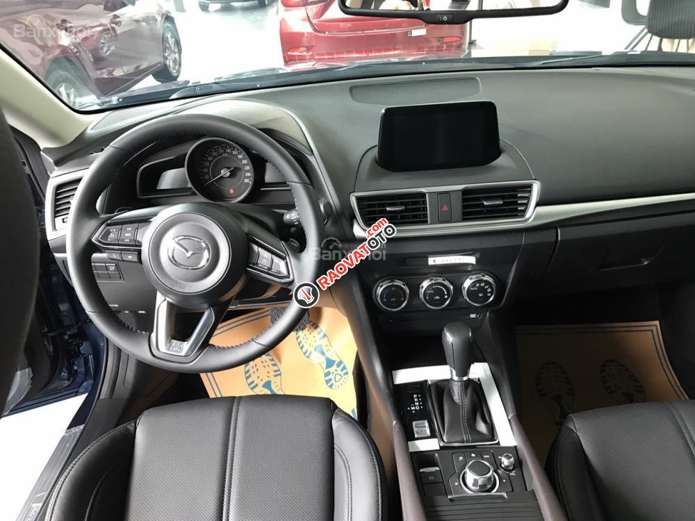 Bán Mazda 3 Facelift đời 2018, đầu tư ban đầu 156 triệu sở hữu xe ngay. Mr. Tú - 096/747.6686-1