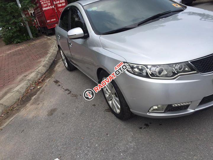 Bán Kia Forte 2011 màu bạc, số sàn, xe rất ít đi còn như mới-0