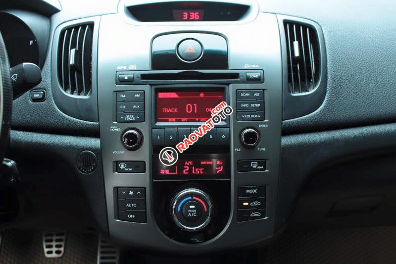 Bán Kia Forte 2011 màu bạc, số sàn, xe rất ít đi còn như mới-7